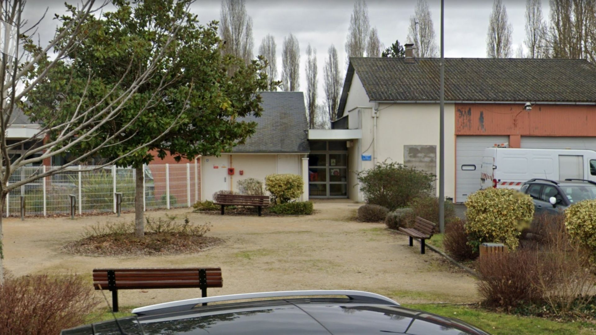 1 Salle Léon Sanzay fondette