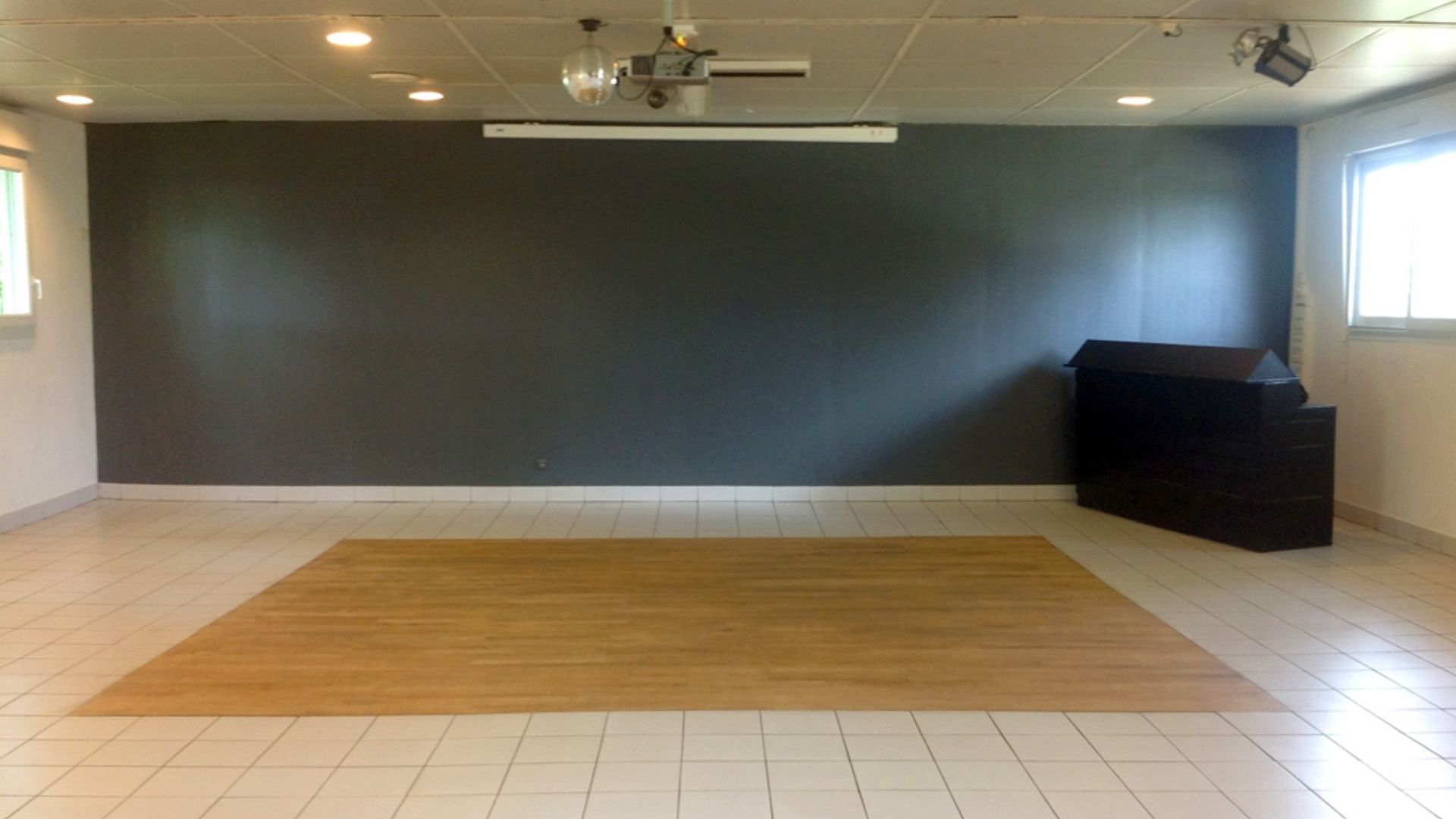 location-salle-chanceaux-sur-choisille-pinder-interieur