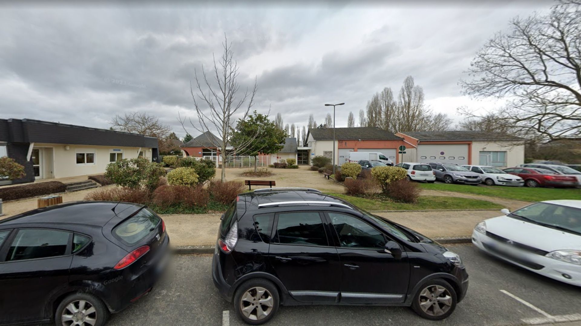 location-salle-leon-sanzay-fondette-exterieur